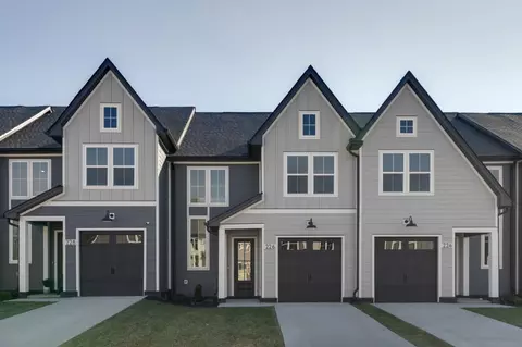 226 Panther Dr, Murfreesboro, TN 37127