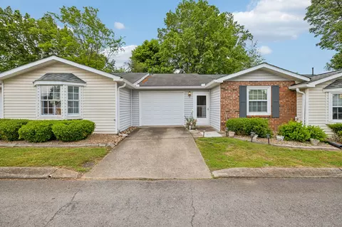 102 Pepper Grove Ave, Springfield, TN 37172