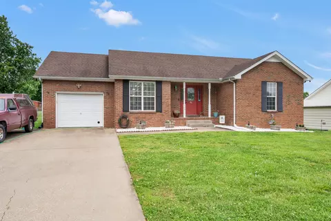 788 Gardendale Ln, Clarksville, TN 37040