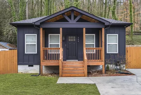 944 Shallowford Rd, Chattanooga, TN 37411