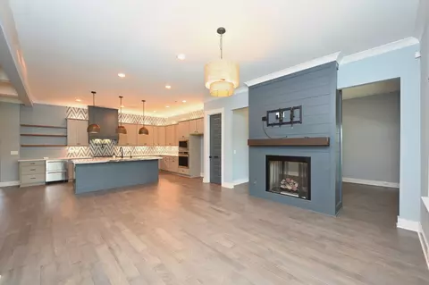 Living - 5635 Eaglemont Dr, Murfreesboro, TN 37129 photo 4 of 7
