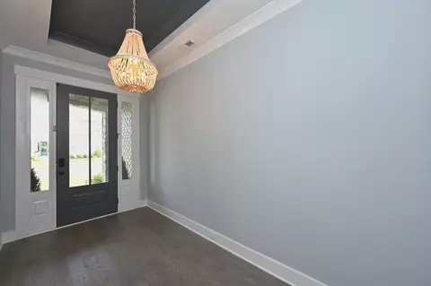 Entry Way - 5635 Eaglemont Dr, Murfreesboro, TN 37129 photo 1 of 2