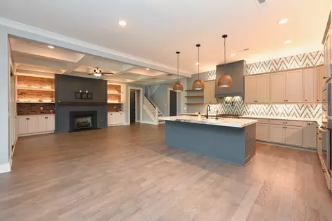 Living - 5635 Eaglemont Dr, Murfreesboro, TN 37129 photo 3 of 7
