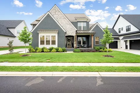 Exterior - 5635 Eaglemont Dr, Murfreesboro, TN 37129 photo 2 of 9
