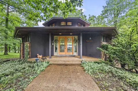 307 Dogwood Cir, Waverly, TN 37185
