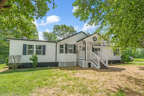 1130 Forrest Ave, Smithville, TN 37166