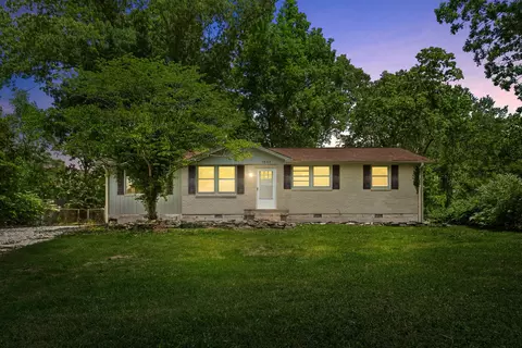 1003 Copper Still Cir, Kingston Springs, TN 37082