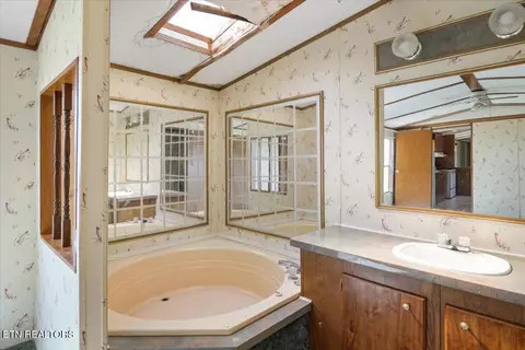 579 Hodge Rd, Bean Station, TN 37708 photo 15
