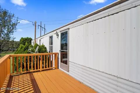 579 Hodge Rd, Bean Station, TN 37708 photo 3