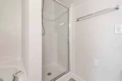 Bath - 325 Golfview Ln, Springfield, TN 37172 photo 6 of 6