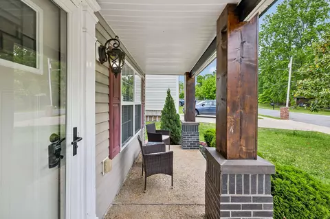 Exterior - 325 Golfview Ln, Springfield, TN 37172 photo 5 of 8