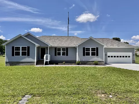 62 Sundance Dr, Lawrenceburg, TN 38464