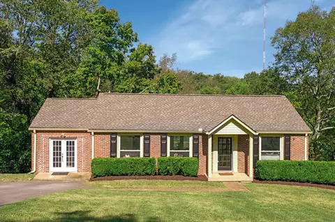 5708 Vine Ridge Dr, Nashville, TN 37205