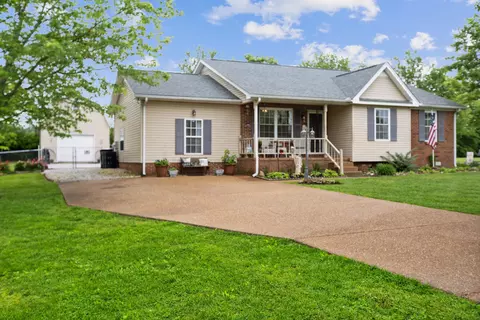 2047 Dogwood Ln, Greenbrier, TN 37073