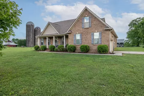 3150 Halls Rd, Chapel Hill, TN 37034