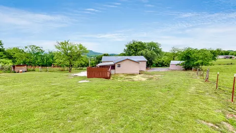 Exterior - 75 Vantrease Rd, Brush Creek, TN 38547 photo 5 of 8