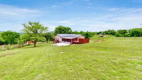 Exterior - 75 Vantrease Rd, Brush Creek, TN 38547 photo 4 of 8