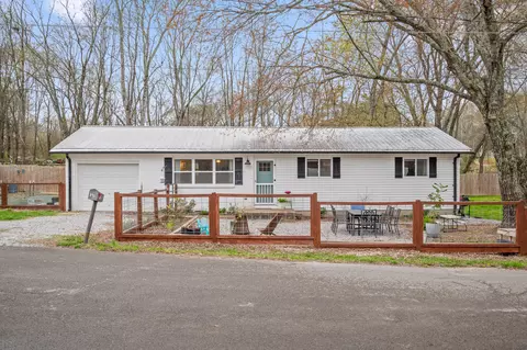 17 Reece St, Rossville, GA 30741