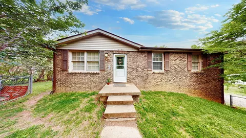 10193 W Oak Dr, Bon Aqua, TN 37025