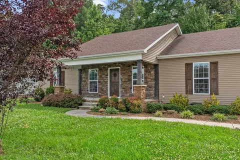 260 Williamsburg Cir, Tullahoma, TN 37388