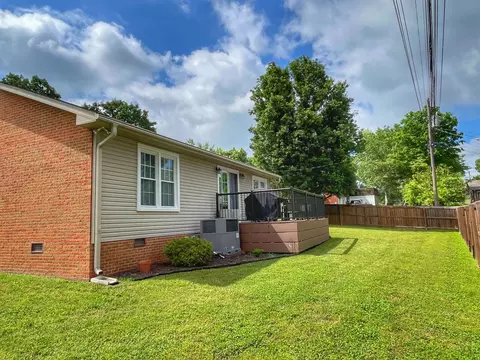 403 Mockingbird Ln, Dickson, TN 37055 photo 5