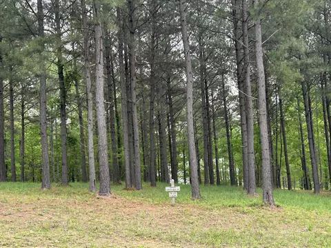 140 Foxtrot Ln, Jasper, TN 37347