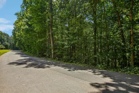 4 Chapel Hill Rd, Southside, TN 37171