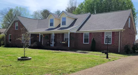 1915 Wiltshire Dr, Murfreesboro, TN 37129