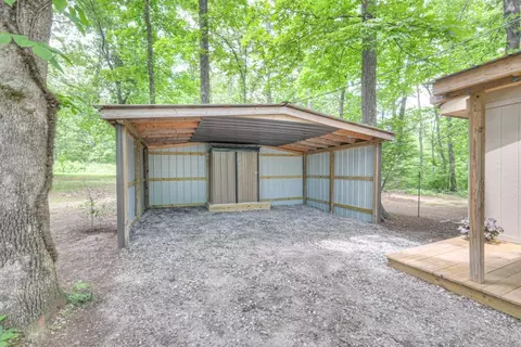 Exterior - 227 Corinth Rd, Beechgrove, TN 37018 photo 4 of 10