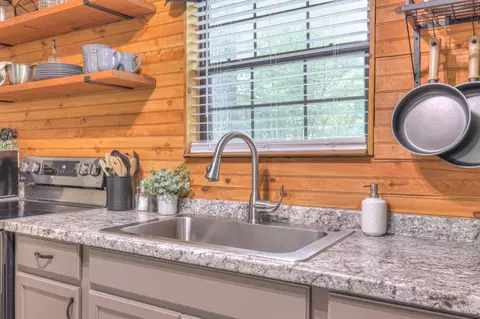 Kitchen - 227 Corinth Rd, Beechgrove, TN 37018 photo 4 of 6