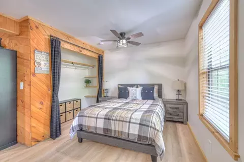 Bedroom - 227 Corinth Rd, Beechgrove, TN 37018 photo 2 of 3