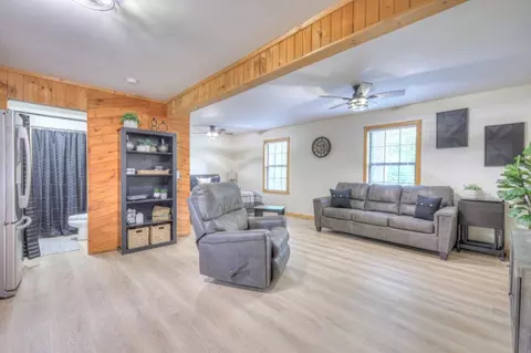 Living - 227 Corinth Rd, Beechgrove, TN 37018 photo 1 of 4