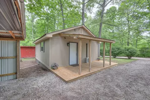 Exterior - 227 Corinth Rd, Beechgrove, TN 37018 photo 5 of 10