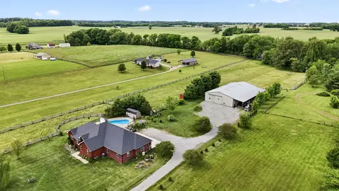 4484 N Pinson Rd, Portland, TN 37148