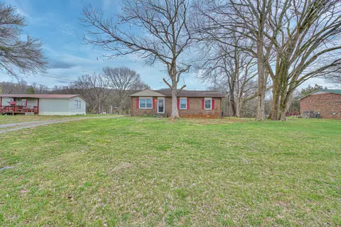 775 Dickens Hill Rd, Bradyville, TN 37026