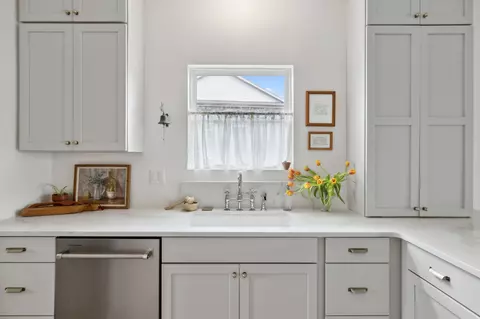 Kitchen - 4003 Pendleton Dr, Spring Hill, TN 37174 photo 3 of 8