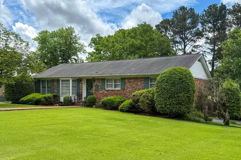1306 Bagley Dr, Fayetteville, TN 37334