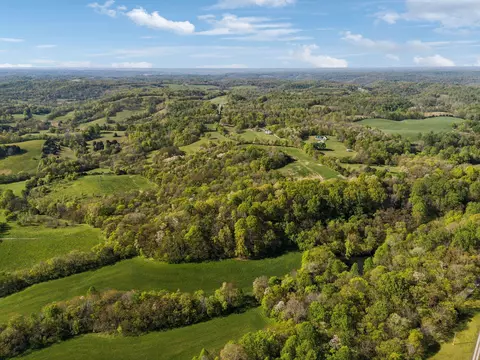 3 Old Apple Hill Rd, Lynnville, TN 38472