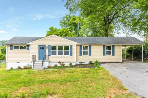 108 Stephenson Dr, Fort Oglethorpe, GA 30742