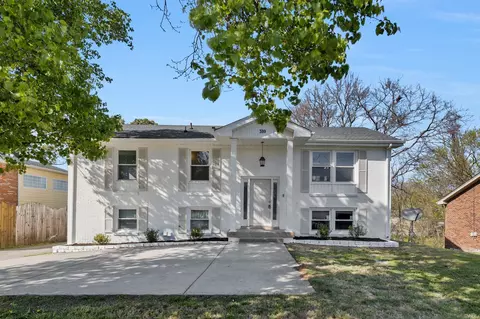 310 Paragon Mills Rd, Nashville, TN 37211