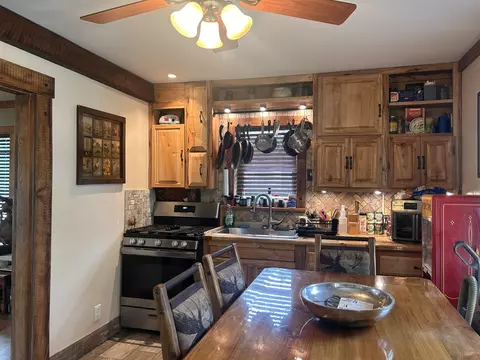 141 Higdon St, Lynnville, TN 38472