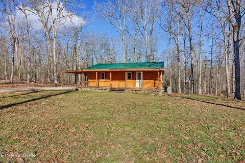 815 Timothy Dr, Crossville, TN 38572