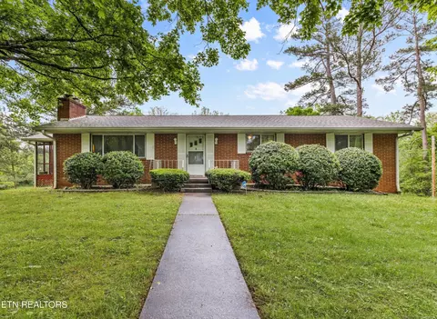 3947 Brownairs Ln, Knoxville, TN 37920