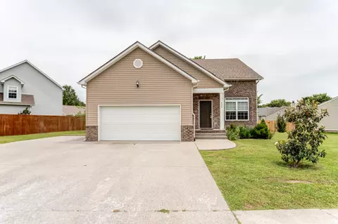 405 W Winterberry Trl, White House, TN 37188