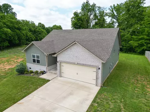 2221 Allen Griffey Rd, Clarksville, TN 37042