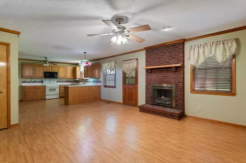 1208 Pommel Ct, Springfield, TN 37172 photo 6