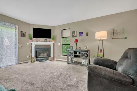 Living - 829 Highway 70 E, Dickson, TN 37055 photo 2 of 2