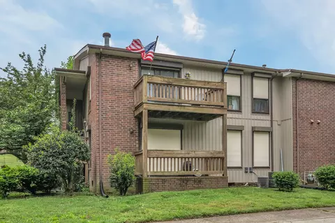 Exterior - 829 Highway 70 E, Dickson, TN 37055 photo 1 of 2