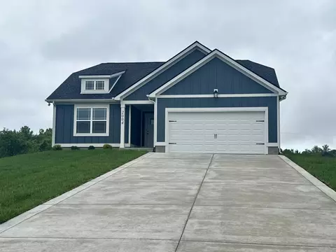 2004 Cedar Valley Ct, Dickson, TN 37055