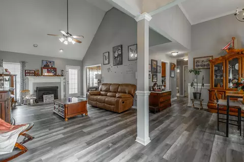8253 Witherow Way, Ooltewah, TN 37363 photo 2